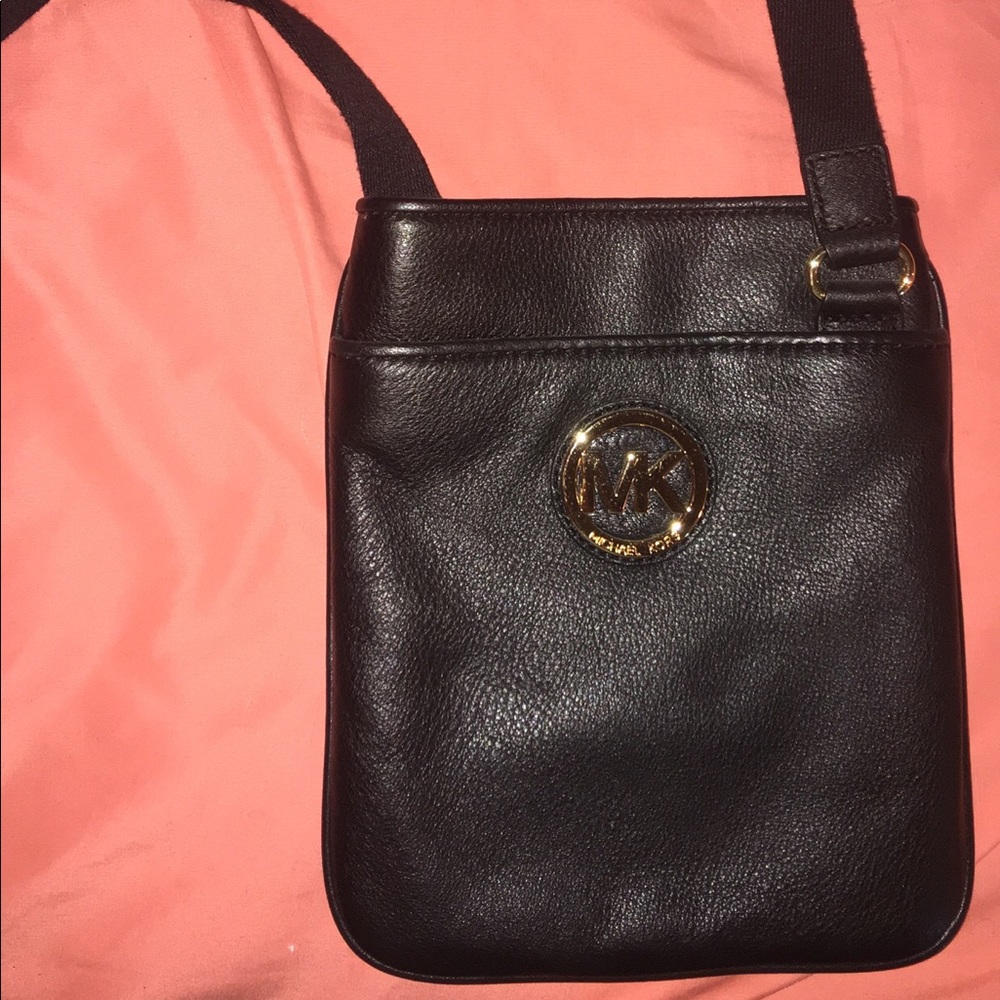 MICHAEL KORS CROSSBODY PURSE BLACK